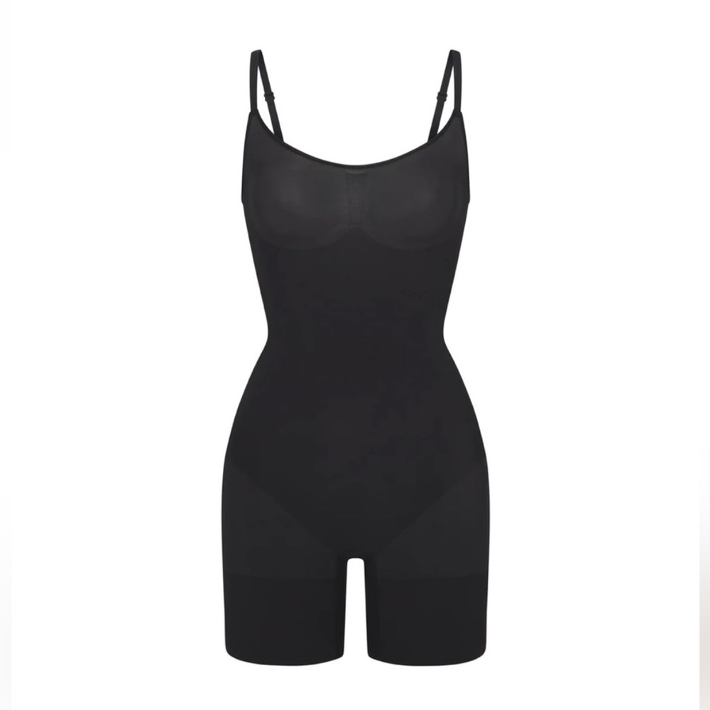 SKIMS SEAMLESS SCULPT MID THIGH BODY SUIT ONYX NWT